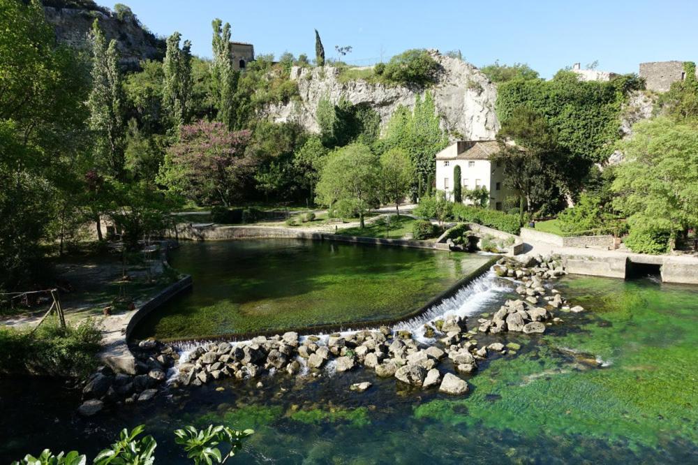 Le Mas De Guiguite Mézoargues المظهر الخارجي الصورة